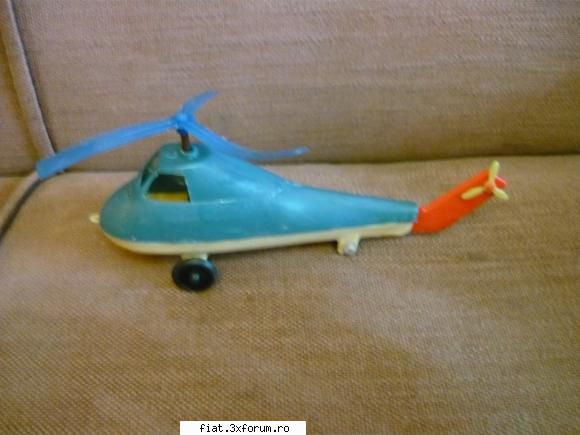 Jucarii Tabla sau Plastic (RO, DDR, USSR, Japonia, China) - elicopter romanesc-50 lei este - Classic corner