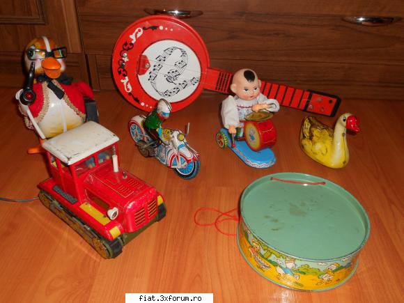 Jucarii Tabla sau Plastic (RO, DDR, USSR, Japonia, China) - Va prezint o mini colectie de - Classic corner