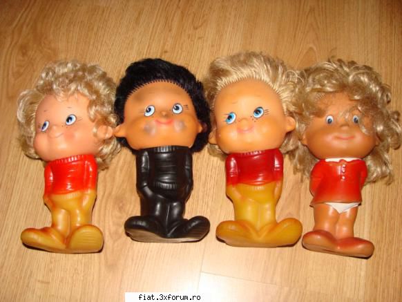 Jucarii Tabla sau Plastic (RO, DDR, USSR, Japonia, China) - Pret:90 lei toti 4 - Classic corner
