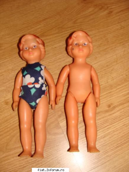 Jucarii Tabla sau Plastic (RO, DDR, USSR, Japonia, China) - Pret:40 lei ambele VANDUTE! - Classic corner