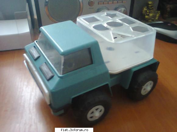 Jucarii Tabla sau Plastic (RO, DDR, USSR, Japonia, China) - De vanzare camion romanesc - Classic corner