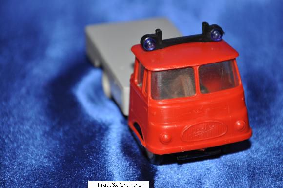 Jucarii Tabla sau Plastic (RO, DDR, USSR, Japonia, China) - Camion ROBUR. GDR Camionul - Classic corner