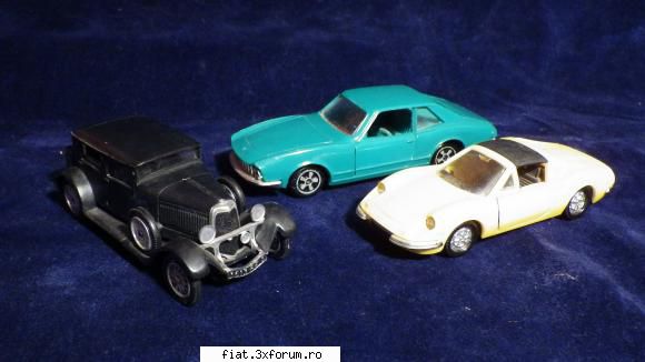 Jucarii Tabla sau Plastic (RO, DDR, USSR, Japonia, China) - Lot format din un Panhard - Classic corner