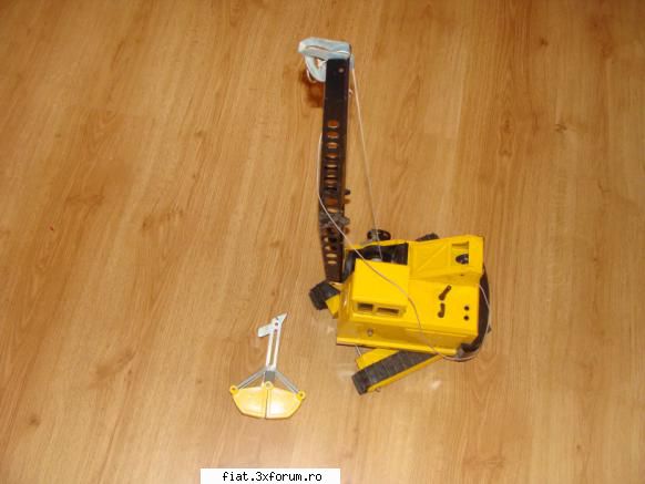 Jucarii Tabla sau Plastic (RO, DDR, USSR, Japonia, China) - excavator Tonka pret:150 lei - Classic corner