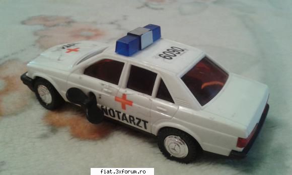 Jucarii Tabla sau Plastic (RO, DDR, USSR, Japonia, China) - mercedes politie cu cheita 40 de - Classic corner