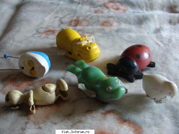 Jucarii Tabla sau Plastic (RO, DDR, USSR, Japonia, China) - animale de plastic, 80 lei toate - Classic corner