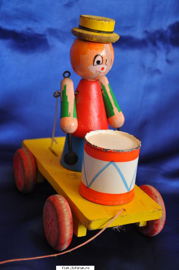 Jucarii Tabla sau Plastic (RO, DDR, USSR, Japonia, China) - De vănzare toboşar de - Classic corner