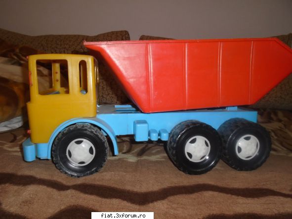 Jucarii Tabla sau Plastic (RO, DDR, USSR, Japonia, China) - Ce e interesant la acest camion - Classic corner