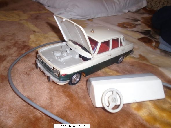 Jucarii Tabla sau Plastic (RO, DDR, USSR, Japonia, China) - Poftiti motor 6.0 V12 - Classic corner