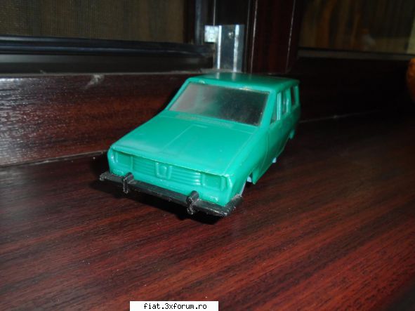 dacioara este prea smechera !!! jucarii tabla sau plastic (ro, ddr, ussr, japonia, china)