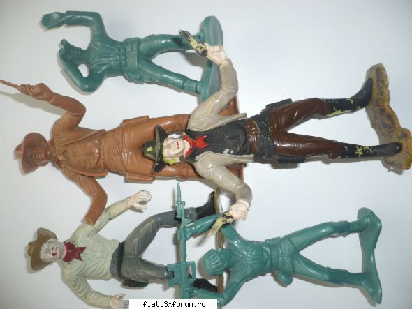 Jucarii Tabla sau Plastic (RO, DDR, USSR, Japonia, China) - de vanzare figurine 40 ron plus - Classic corner