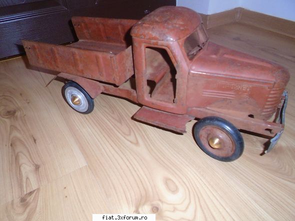 Jucarii Tabla sau Plastic (RO, DDR, USSR, Japonia, China) - camion ucraina - vandut - Classic corner