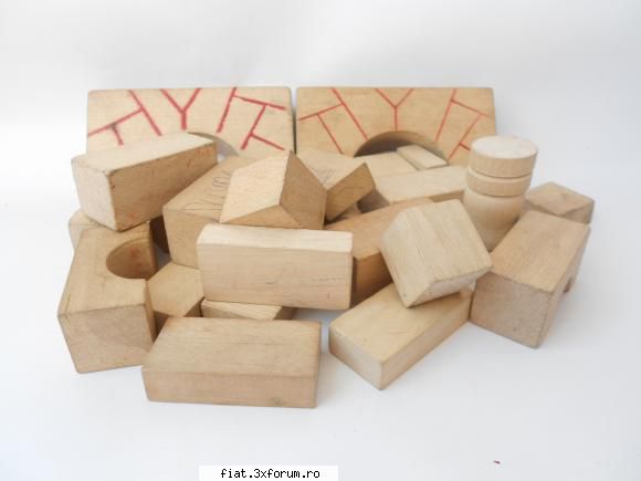 Jucarii vechi la schimb : - Un set mai nou din lemn pentru construit , 22 - Classic corner