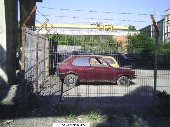 La Ploiesti sub pod - Astea sunt la Ploiesti, sub podul de la Sud. Aci - Discutii libere