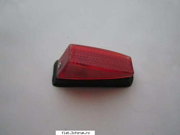 Lampa stop pt biciclete Pegas - Salut ! Vand lampa stop pentru biciclete Pegas - Anunturi