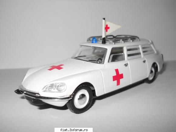 MACHETE ...d'ale lu' Theo(sc.1:43)! - 9.-CITROEN DS21 Break-produs SOLIDO - Classic corner
