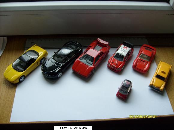 Macheta vest-germana Porsche - Pret "la pachet" pentru toate cele 7 masinute: 50 - Anunturi