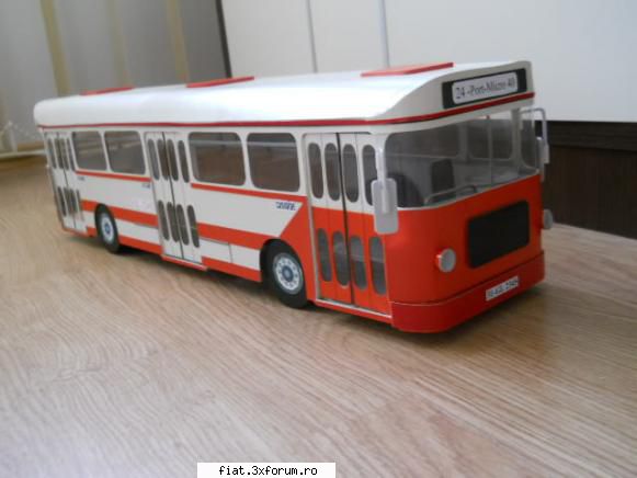 Machete la comanda pentru colectionari - Autobuz Roman 112 - Classic corner