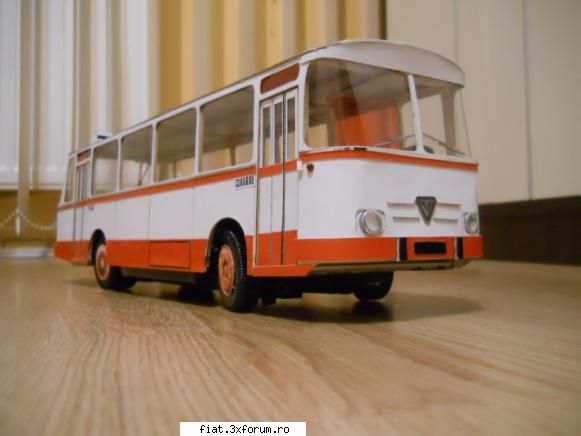 Machete la comanda pentru colectionari - O noua macheta a autobuzului TV20U - Classic corner