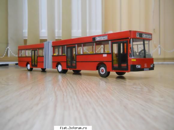 Machete la comanda pentru colectionari - Autobuz Mercedes - Classic corner