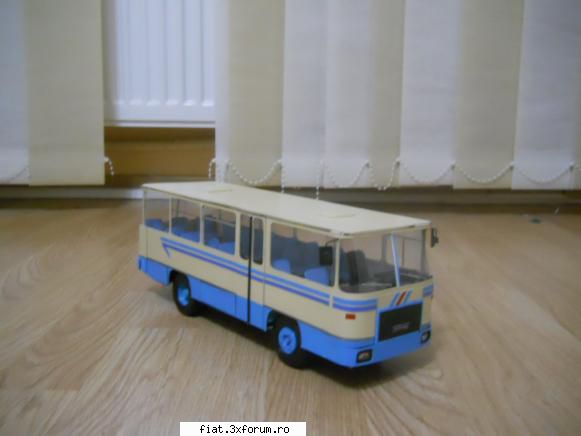Machete la comanda pentru colectionari - Autobuz Roman A8 - Classic corner