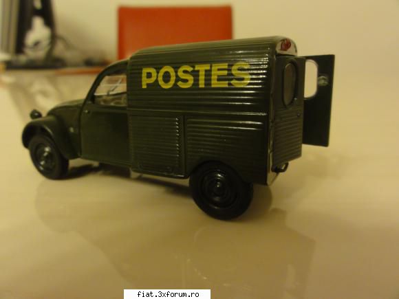 Magazin machete diferite scari lucas0125 - Citroen 2 CV Solido fara cutie a fost in blister - Anunturi