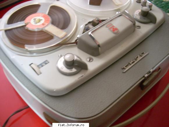 Magetofon Grundig TK 17 L de luxe -pe lampi - Preturi negociabile - Anunturi