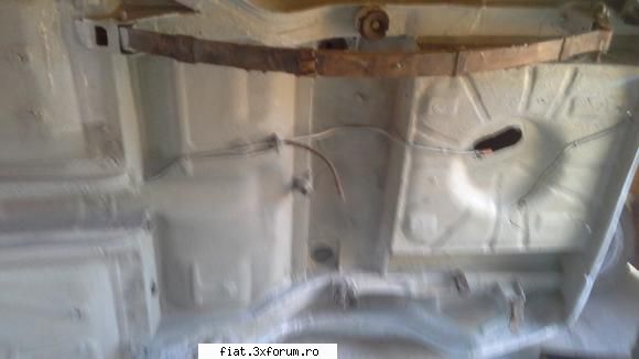 Marea lucrare - Primul strat de grund la pensula - Club Fiat 1300&1500