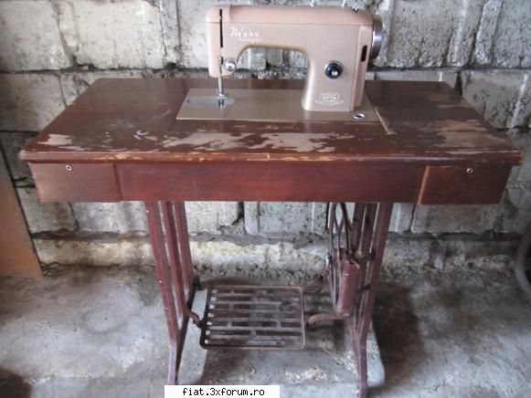 Masina de cusut " Ileana " , fabricata la Cugir - danny boy - Anunturi