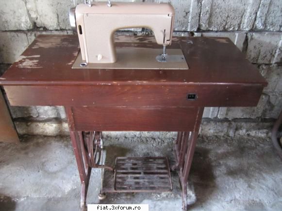 Masina de cusut " Ileana " , fabricata la Cugir - danny boy - Anunturi