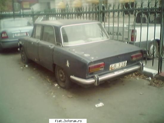 Masini vechi de vanzare - la gara de nord , chiar la hotelul de la - Classic corner