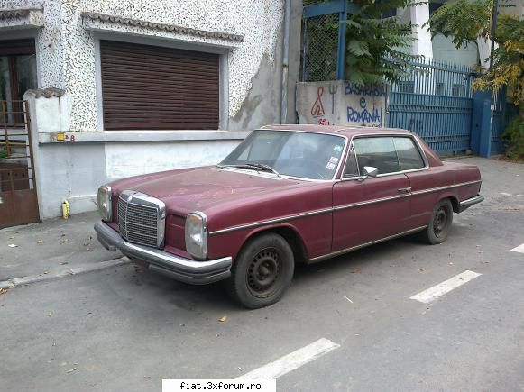 mercedes w114 in zona eroilor. a fost cumparata recent, am gasit informatia pe un alt forum. masini