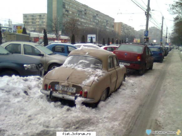Masini vechi din Bucuresti - Ca sa nu dau total in off topic, acest Renault - Classic corner