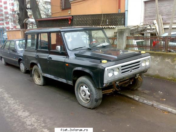 Masini vechi din Bucuresti - ultimul mohican - zona spital Theodor Burghele - Classic corner