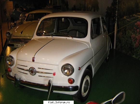 Masinile clasice. Care pe care copiaza? - Ramanem tot la italience, dar unele ceva mai mici - Classic corner