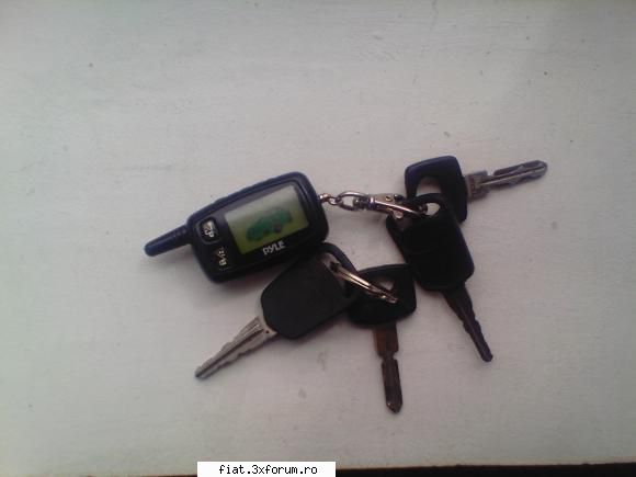 Mercedes E200 - W124 - fab 1990 - Am uitat sa precizez, masina are inchidere - Anunturi