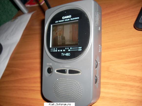 Mini TV color CASIO - Adaug TV color CASIO TV 480 Micut, destept - Anunturi