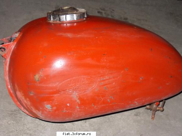 Motor Jawa 175 cc - Mai adaug si un rezervor de Jawa stare buna - Anunturi