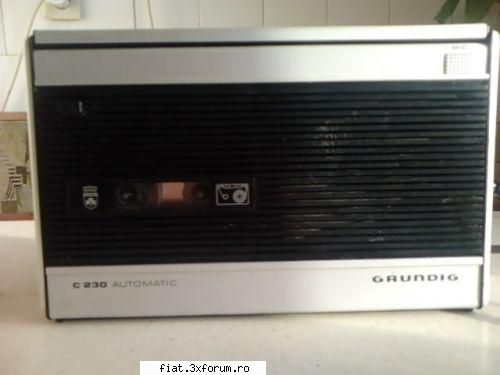 Obiecte vechi din perioada comunista - Casetofon Grundig C230 automatic 1970 - Classic corner