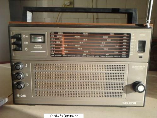 Obiecte vechi din perioada comunista - Radioreciver Selena B 215 USSR 1980 - Classic corner