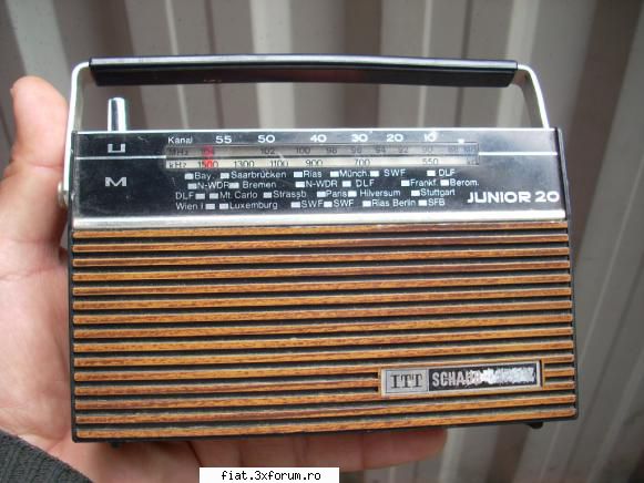 Old-radios - Adaug radio ITT-Junior 20 Un aparat de radio - Anunturi
