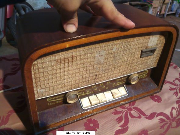 Old-radios - Mai adaug si un rar aparat de raadio CARMEN 3 - Anunturi