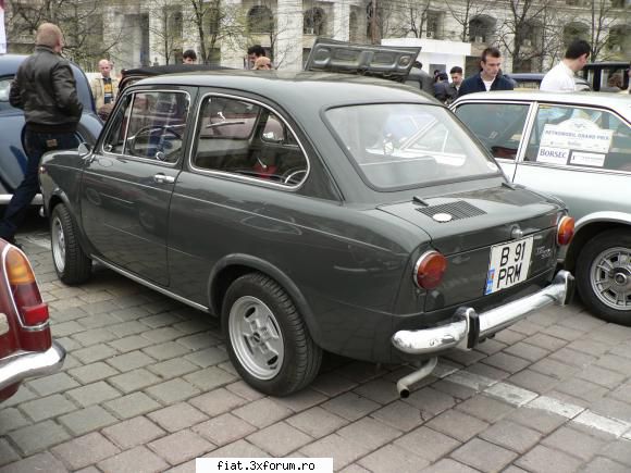 Parada floriilor - coupe - Classic corner