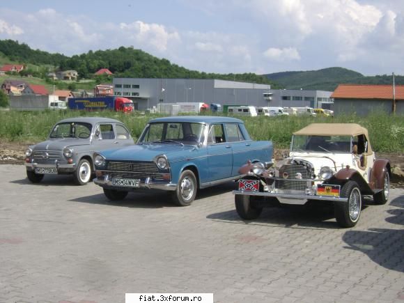 Parada si expozitie la Tirgu Mures - poza de alaltaieri...eram primi +unul din - Classic corner