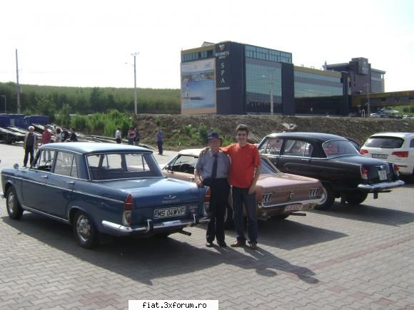 Parada si expozitie la Tirgu Mures - "Linia de start" pe periferia orasului.Eu cu - Classic corner