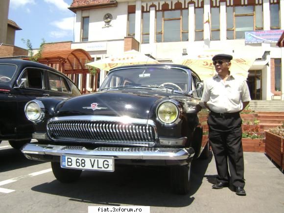 Parada si expozitie la Tirgu Mures - Asadar continuam cu poze: Un domn - Classic corner