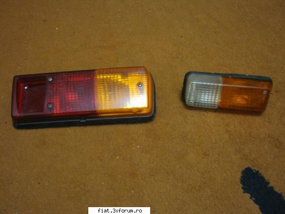 Piese de Dacia 1300 noi - stop dreapta - 50 ron semnalizator fata stanga - Anunturi