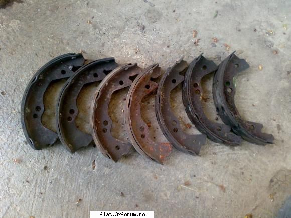 Piese fiat 600 de vanzare - 7 saboti folositi - 10 lei - Bursa