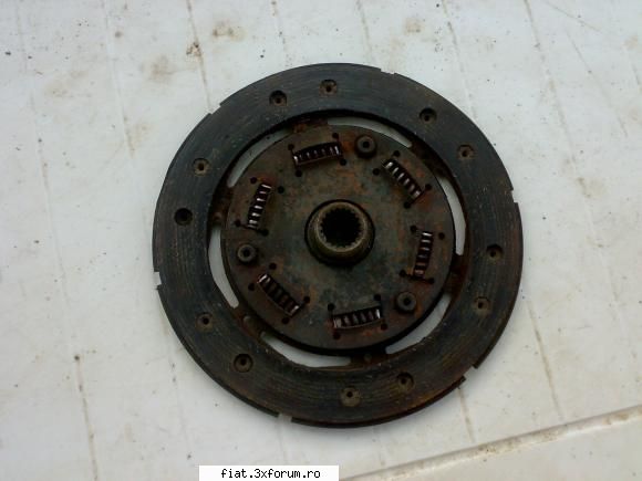 Piese fiat 600 de vanzare - disc ambreiaj : 20 lei - Bursa