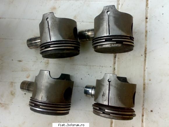 Piese fiat 600 de vanzare - inca un set de pistoane folosite pret 20 lei - Bursa